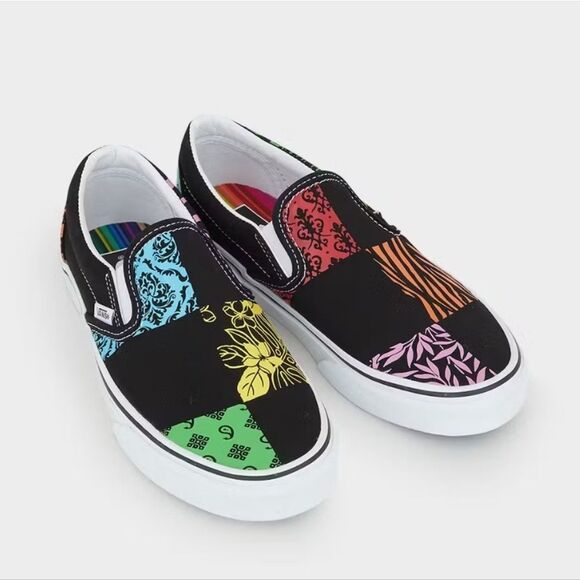 Vans X Crayola Sneaker Collection - Picture 4 of 12
